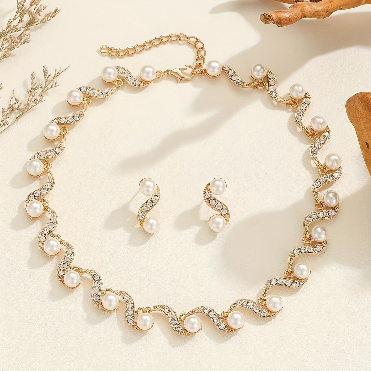 S-Curve Pearl Clavicle Necklace & Earrings Set