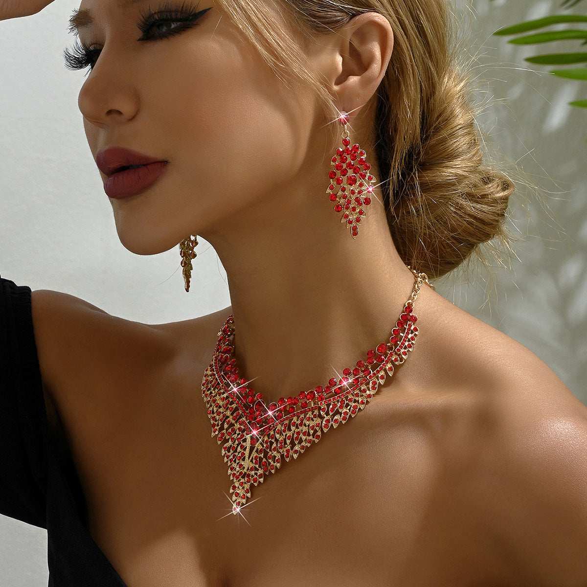 Floral Rhinestone Jewellery Set — Necklace & Earrings