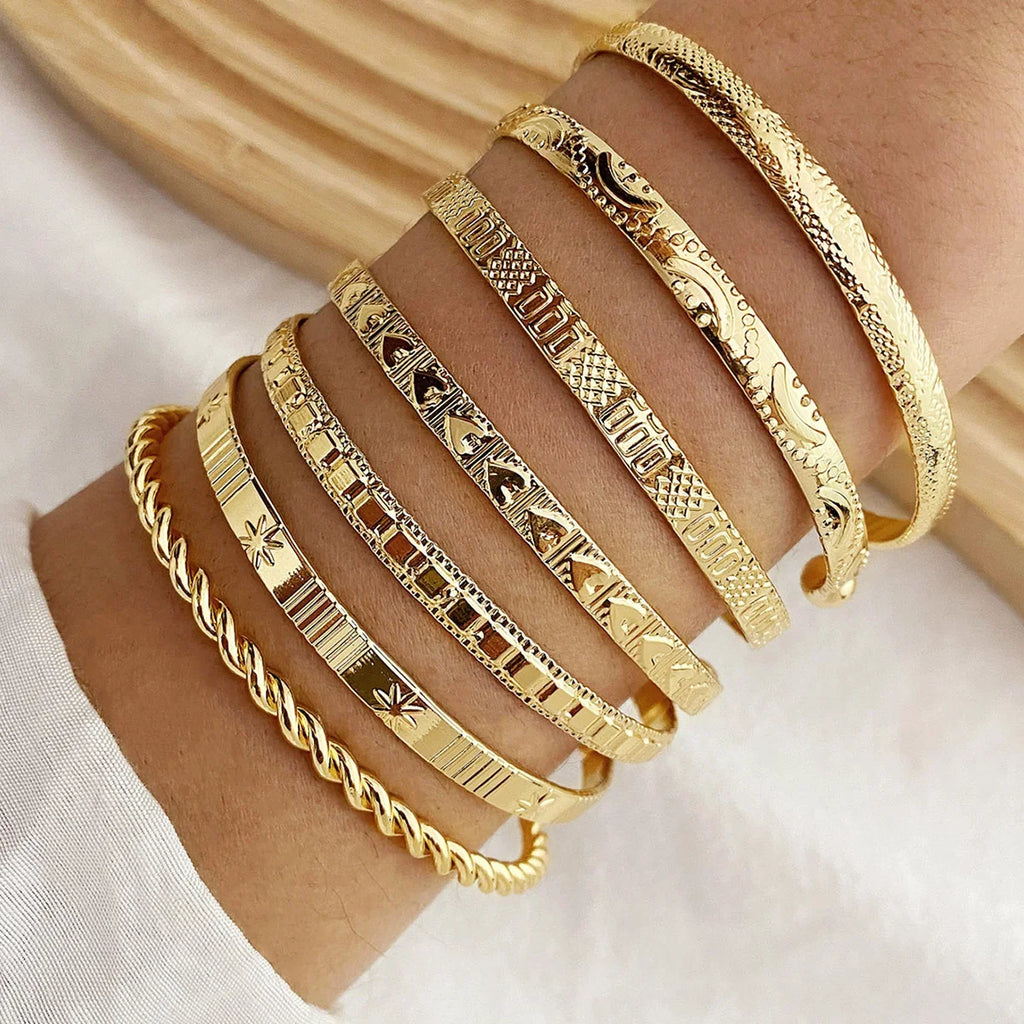 Bohemian Wide-Face Cuff Bracelet Set — 7-Piece Gold & Silver